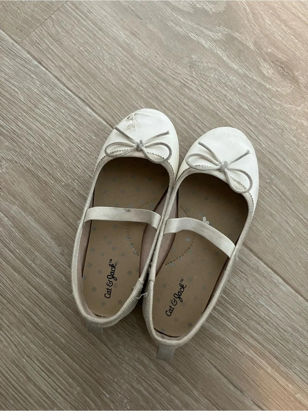 Cat & Jack Girls Cream Ballet Flats with Bow